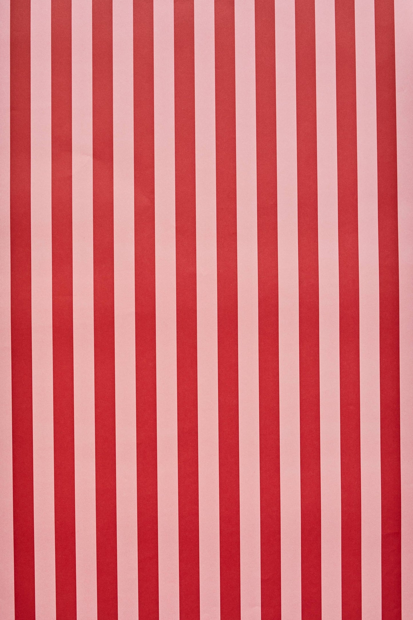 Heather Evelyn - Classic Stripe Gift Wrap Red & Pink