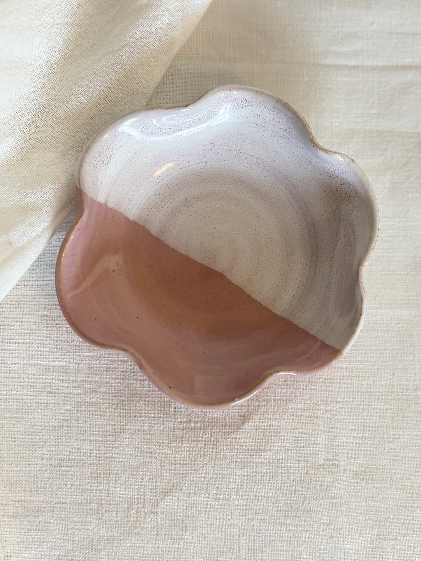 MINI Frilly Dish