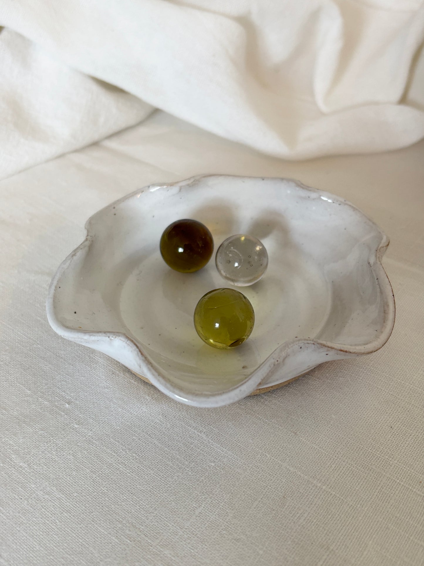 MINI Frilly Dish