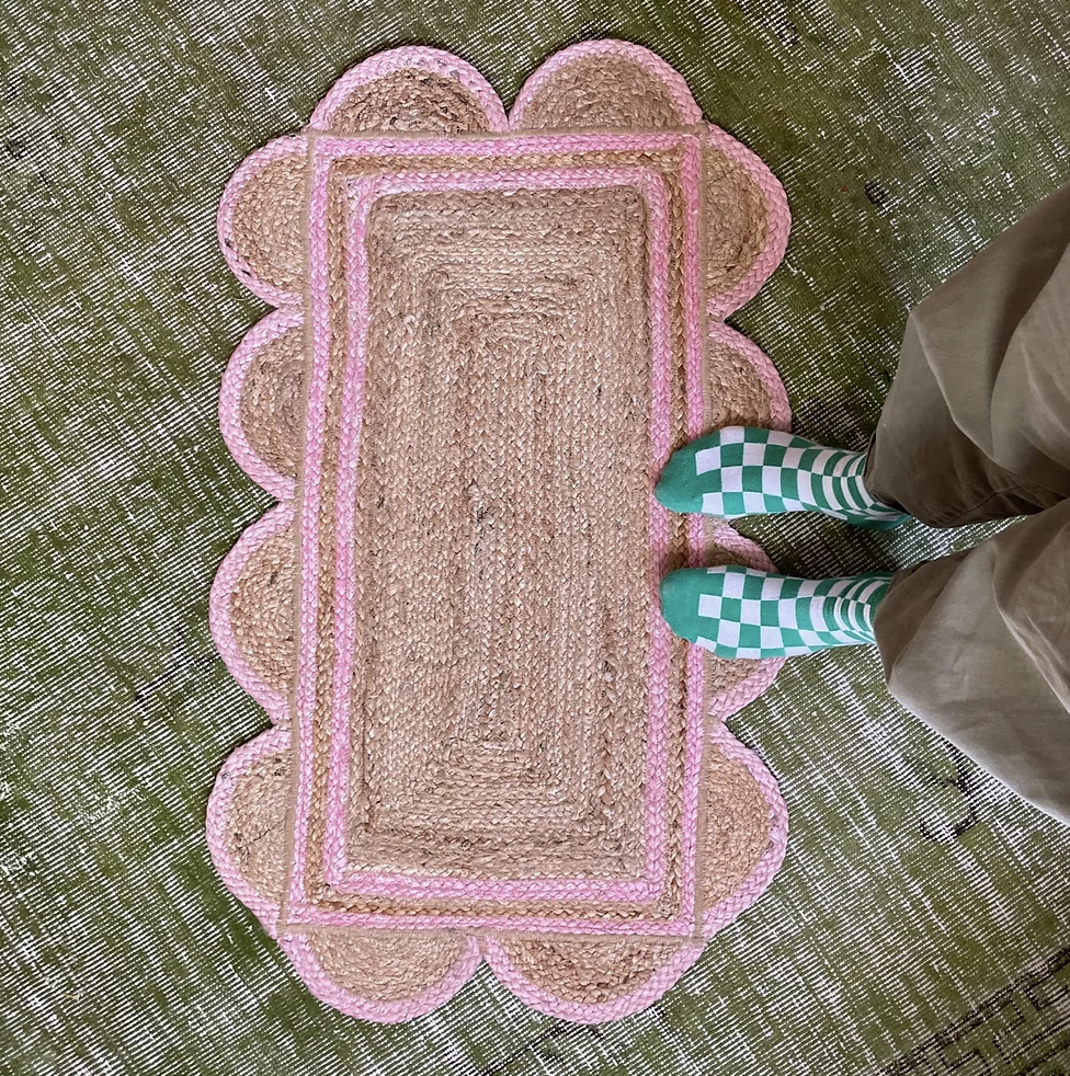 Scalloped Floor Mat- Pink