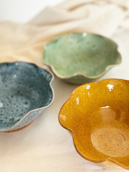 Frilly Bowl