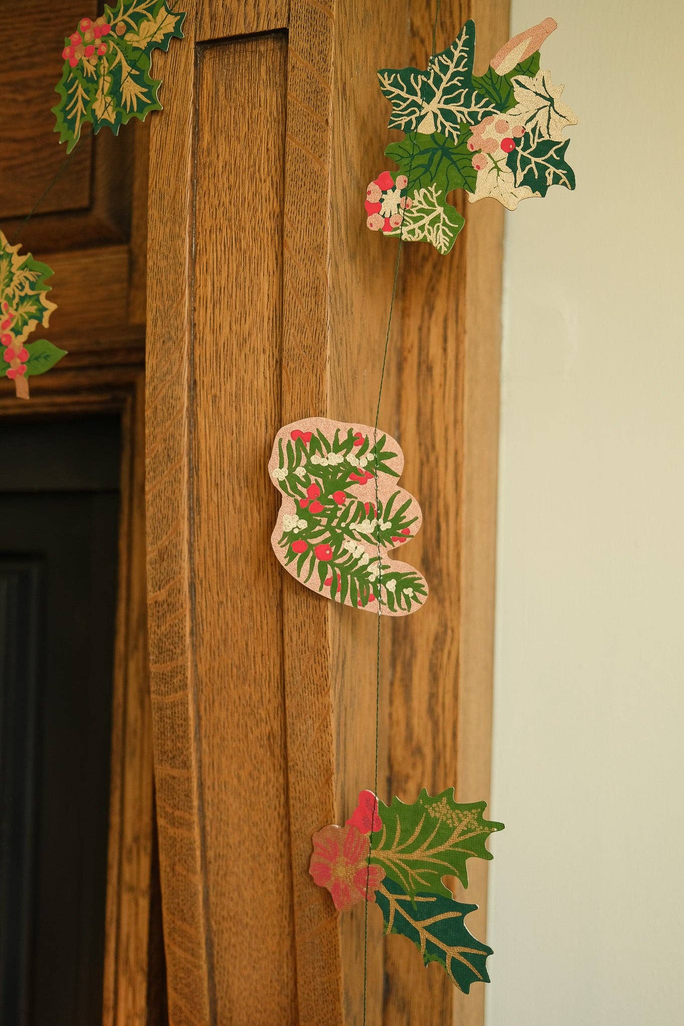 East End Press - Holly and Ivy Sewn Garland