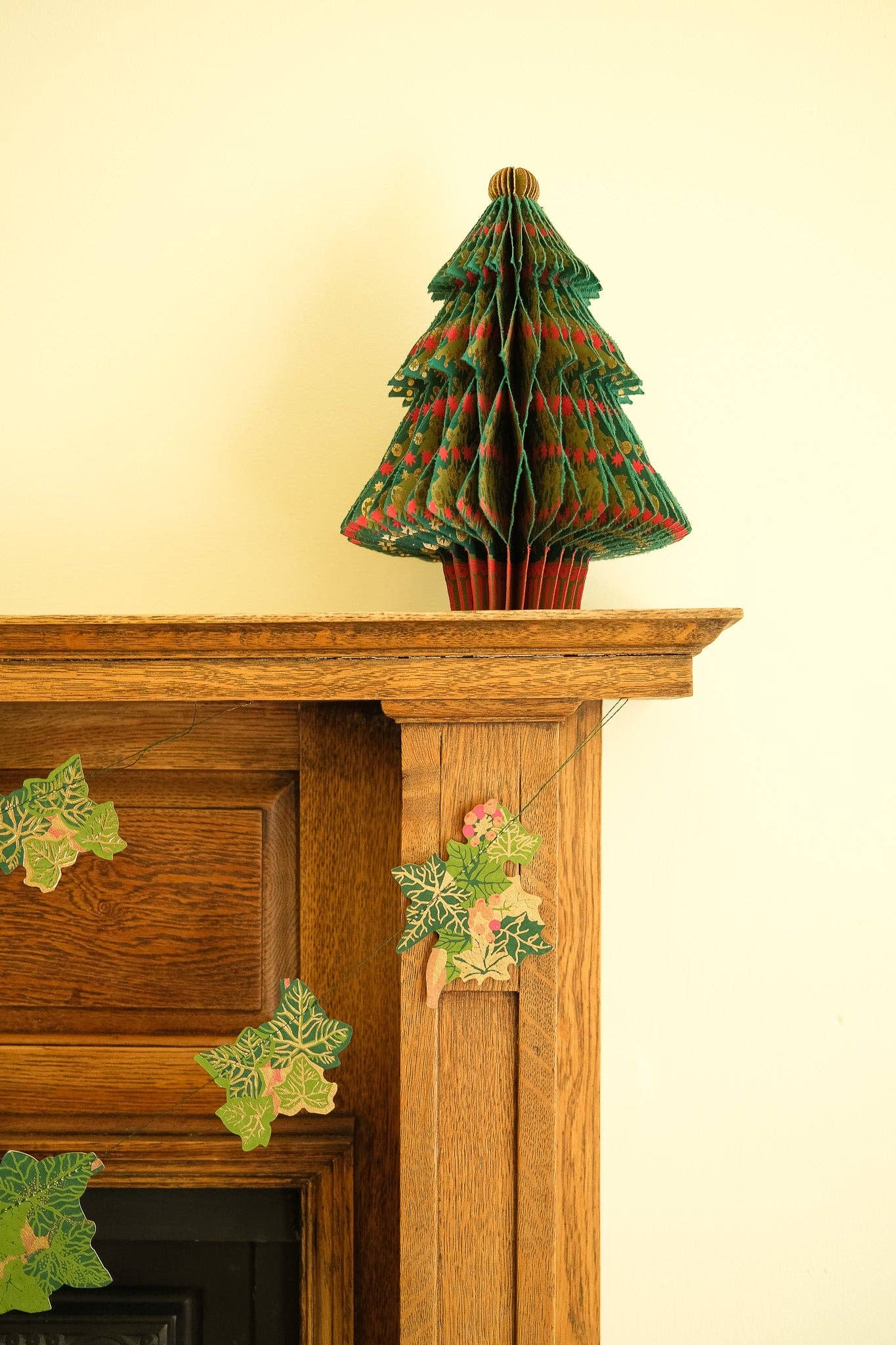 East End Press - Holly and Ivy Sewn Garland