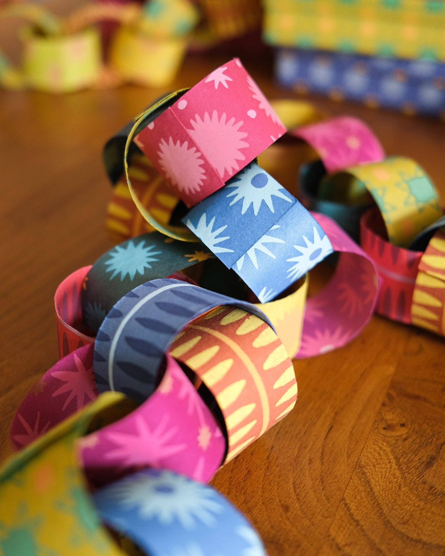 East End Press - Yellow and Green Paper Chain Kit