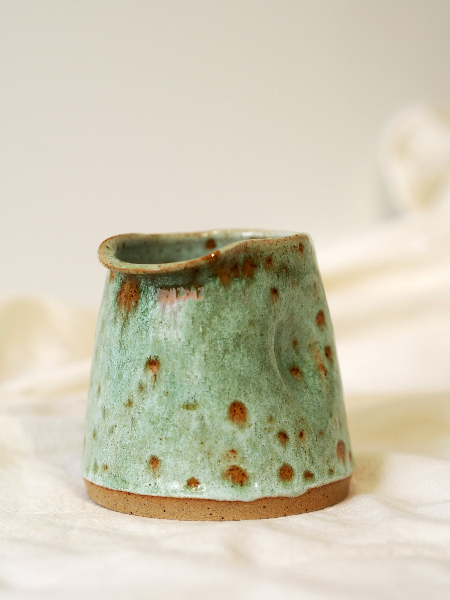 Midi Pinch Jug